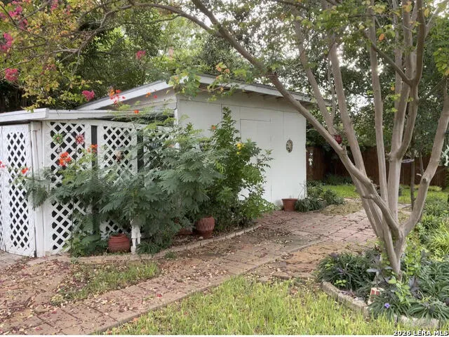8306 Staton Dr San Antonio, TX 78224