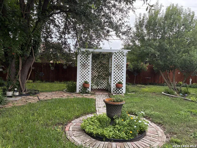 8306 Staton Dr San Antonio, TX 78224