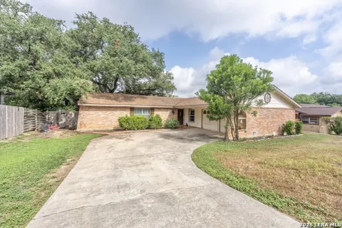 16611 BURR HILL ST
