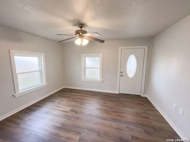 725 KELLY ST Poteet, TX 78065