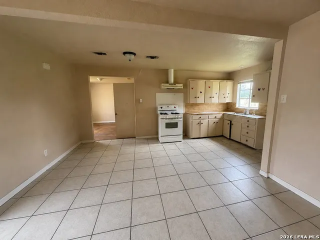 3138 LINN RD San Antonio, TX 78223
