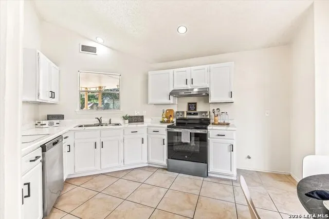 7810 Forest Briar Live Oak, TX 78233