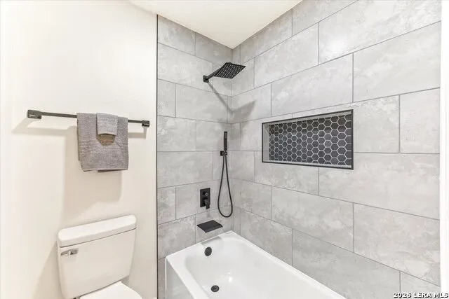 7810 Forest Briar Live Oak, TX 78233
