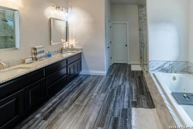 2127 Oakwood New Braunfels, TX 78132