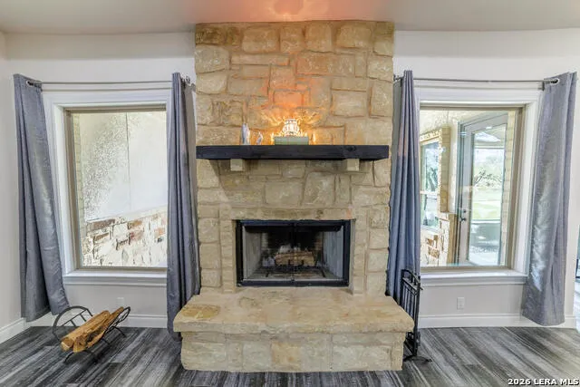 2127 Oakwood New Braunfels, TX 78132