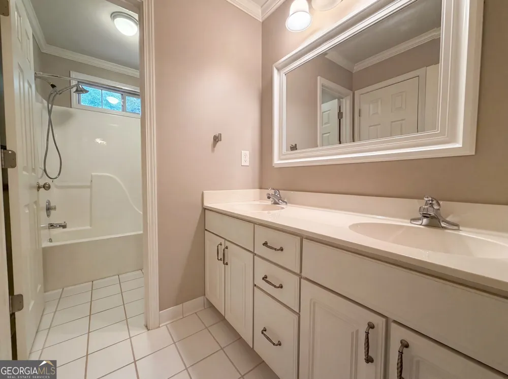 2299 Camden DR SW Marietta, GA 30064
