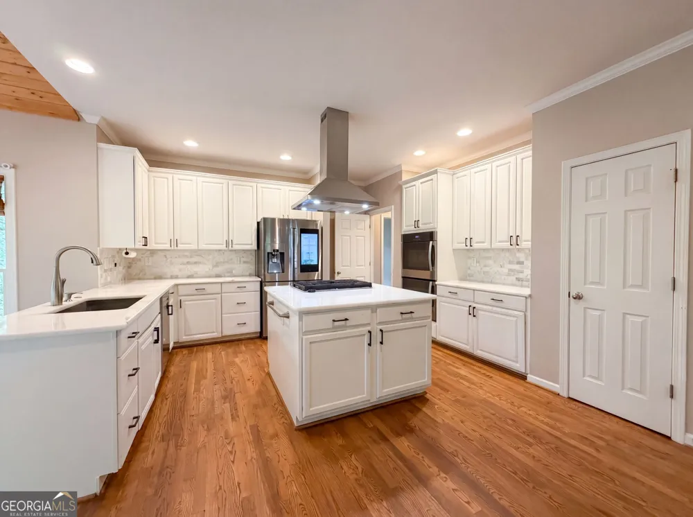 2299 Camden DR SW Marietta, GA 30064