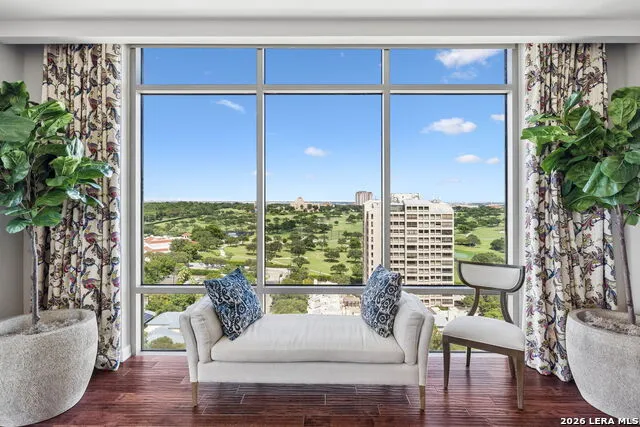 4242 Broadway #APT 1704 San Antonio, TX 78209