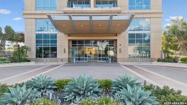 4242 Broadway #APT 1704 San Antonio, TX 78209