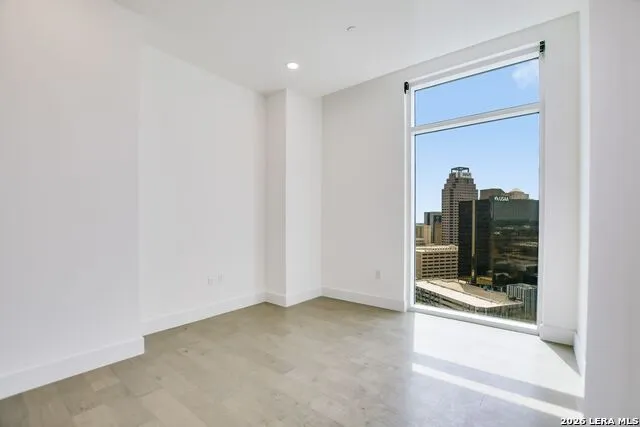 123 Lexington #APT 1406 San Antonio, TX 78205