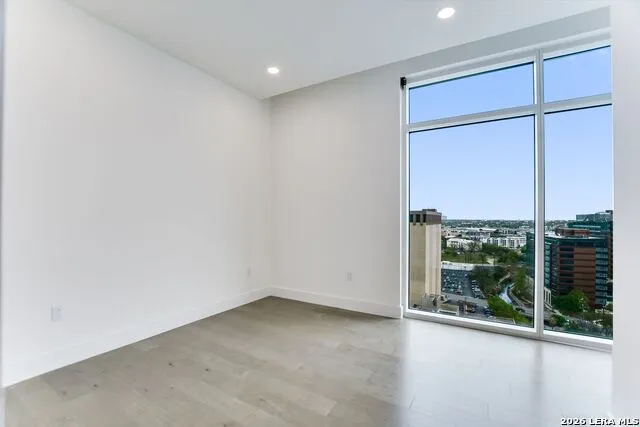 123 Lexington #APT 1406 San Antonio, TX 78205