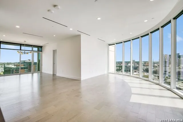 123 Lexington #APT 1406 San Antonio, TX 78205