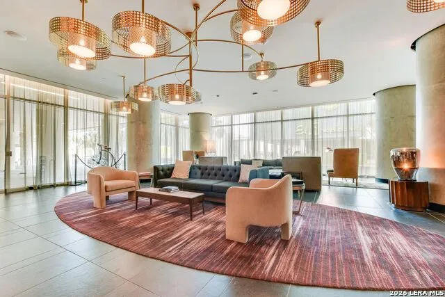 123 Lexington #APT 1406 San Antonio, TX 78205