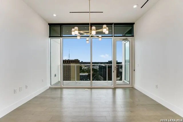 123 Lexington #APT 1406 San Antonio, TX 78205
