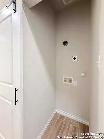 3274 N IH 35 Natalia, TX 78059
