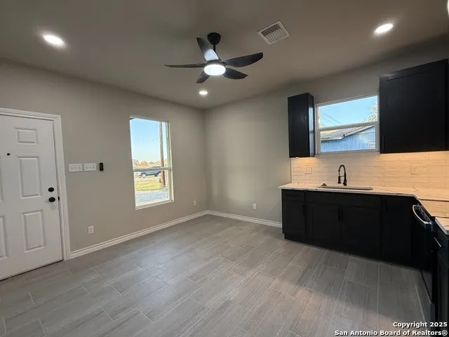 3274 N IH 35 Natalia, TX 78059