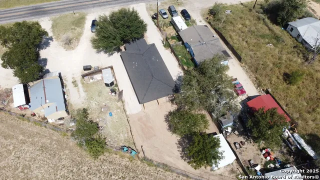 3274 N IH 35 Natalia, TX 78059