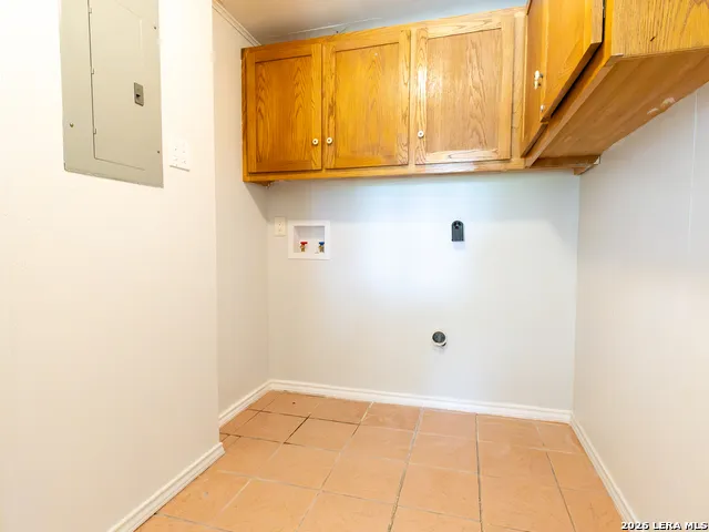 730 COUNTY ROAD 664 Devine, TX 78016