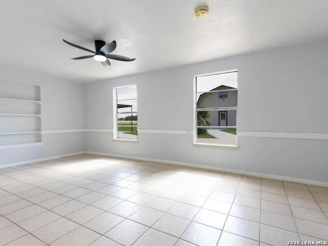 730 COUNTY ROAD 664 Devine, TX 78016