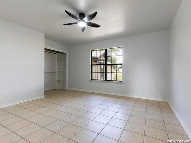730 COUNTY ROAD 664 Devine, TX 78016