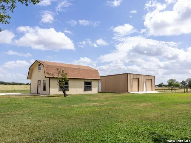 730 COUNTY ROAD 664 Devine, TX 78016