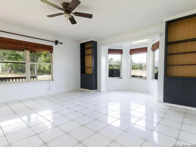 730 COUNTY ROAD 664 Devine, TX 78016