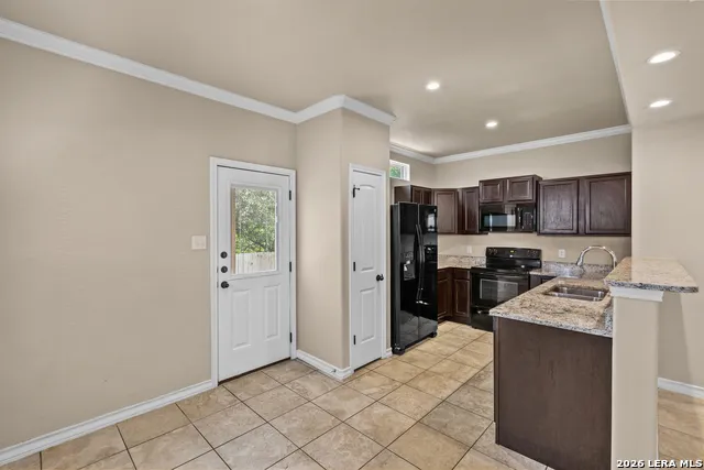 7002 Lakeview San Antonio, TX 78244