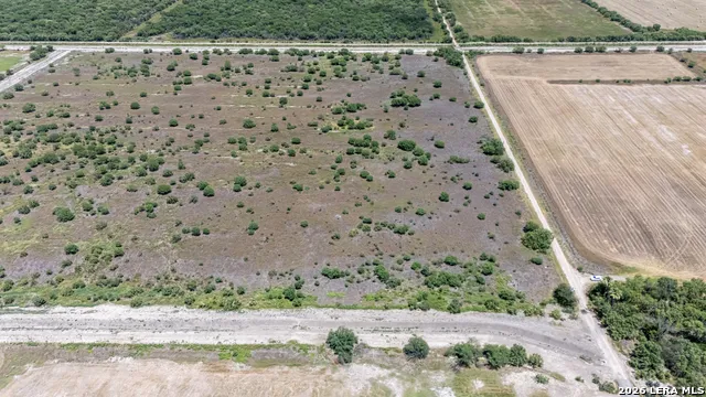 217 Lowe Rd. Quemado, TX 78877