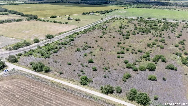 217 Lowe Rd. Quemado, TX 78877