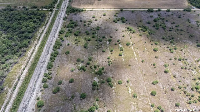 355 Lowe Rd. Quemado, TX 78877
