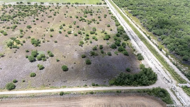 355 Lowe Rd. Quemado, TX 78877