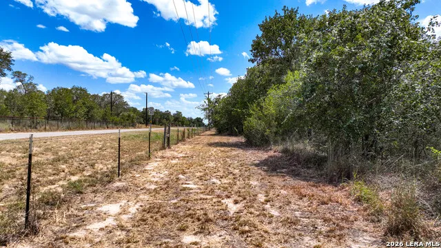 20 Clear Lake Loop Poteet, TX 78065