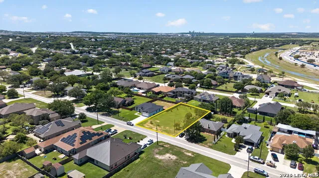8497 VENTURA BLVD Selma, TX 78154