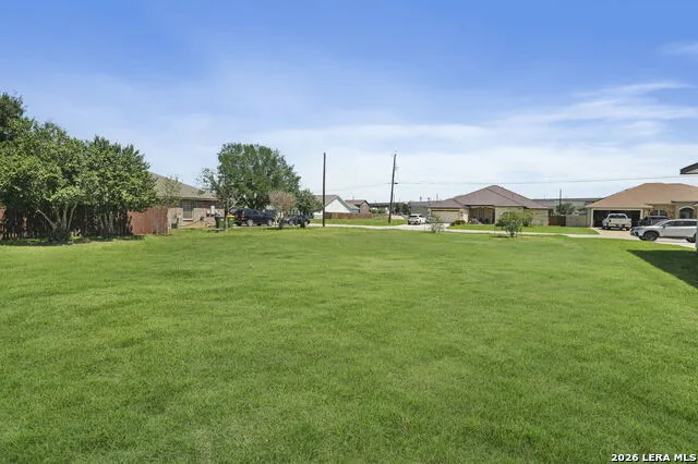8497 VENTURA BLVD Selma, TX 78154