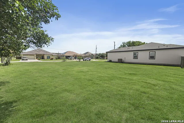 8497 VENTURA BLVD Selma, TX 78154