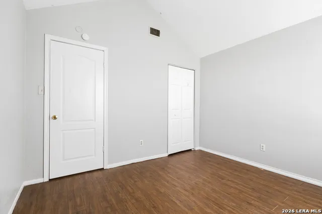 6710 WINDSOR HOLW San Antonio, TX 78239