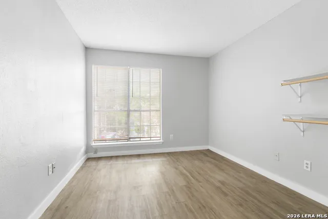 6710 WINDSOR HOLW San Antonio, TX 78239
