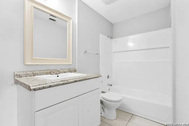 6710 WINDSOR HOLW San Antonio, TX 78239