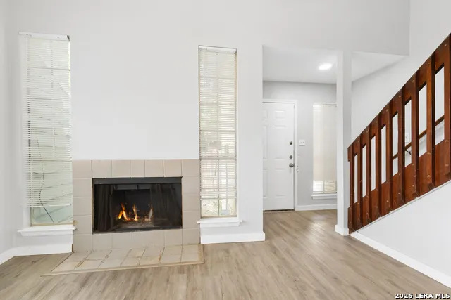 6710 WINDSOR HOLW San Antonio, TX 78239