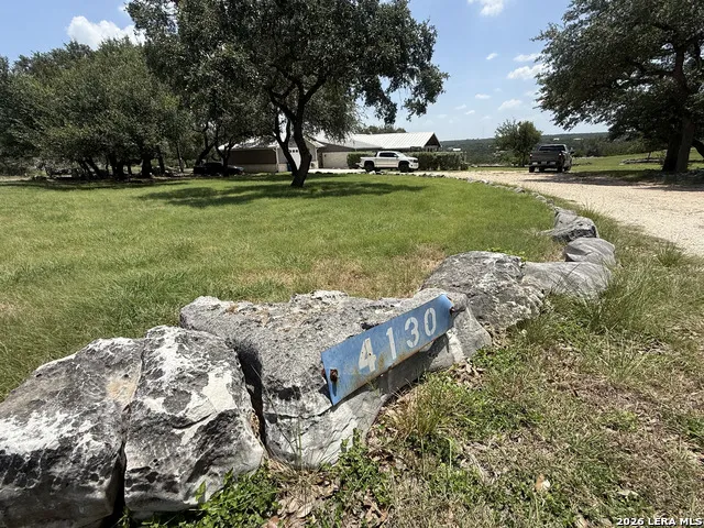 4130 SUMMIT DR New Braunfels, TX 78132