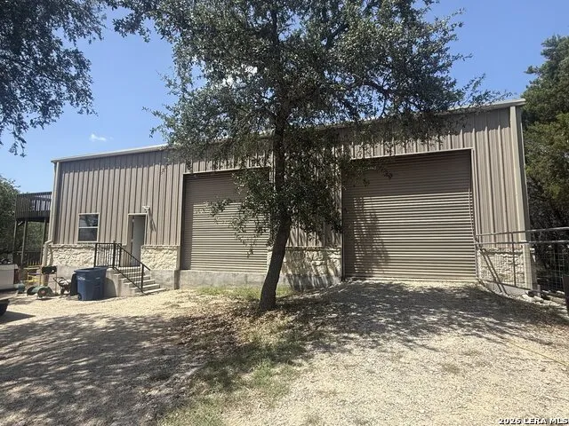 4130 SUMMIT DR New Braunfels, TX 78132