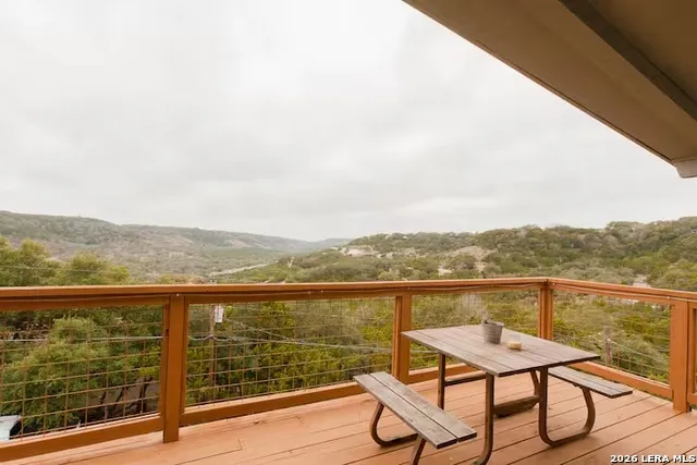 1435 Trail Pass Canyon Lake, TX 78133