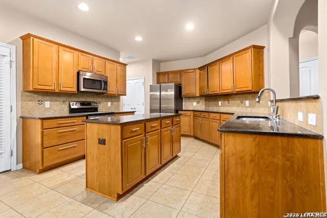 809 Laserra Cibolo, TX 78108