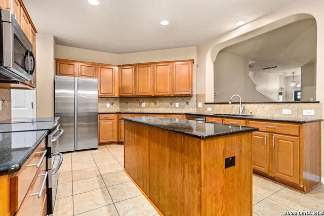 809 Laserra Cibolo, TX 78108