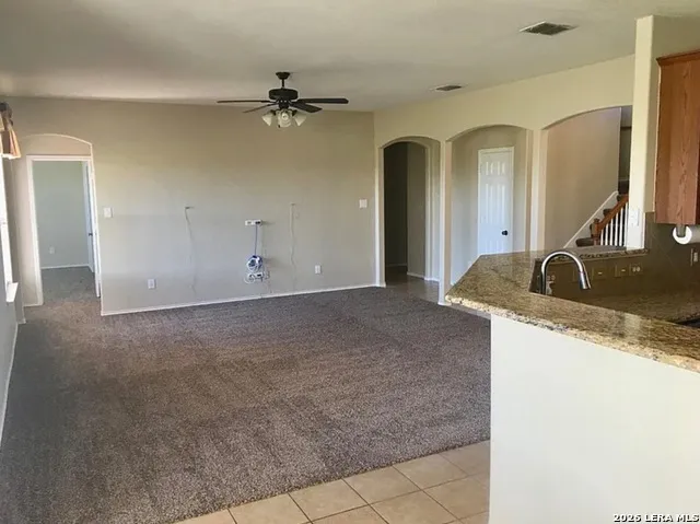 3751 Columbia Cibolo, TX 78108