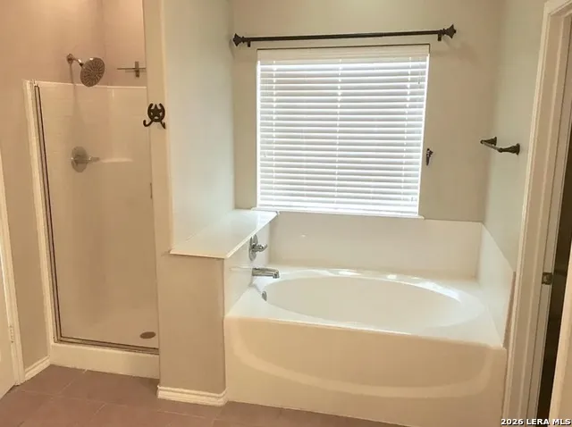 3751 Columbia Cibolo, TX 78108
