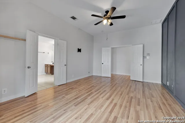 136 Brook Shire Cibolo, TX 78108
