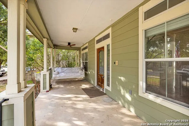 136 Brook Shire Cibolo, TX 78108