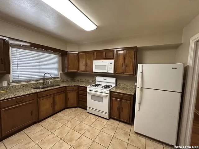435 TRUDELL DR San Antonio, TX 78213