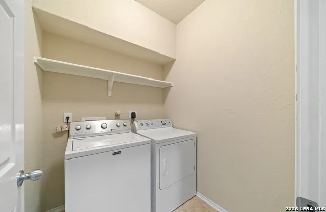 2725 Sterling Way Schertz, TX 78108